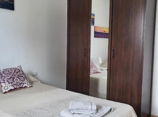 & Pool * 科拉雷侯